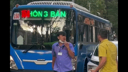 tài xế xe buýt