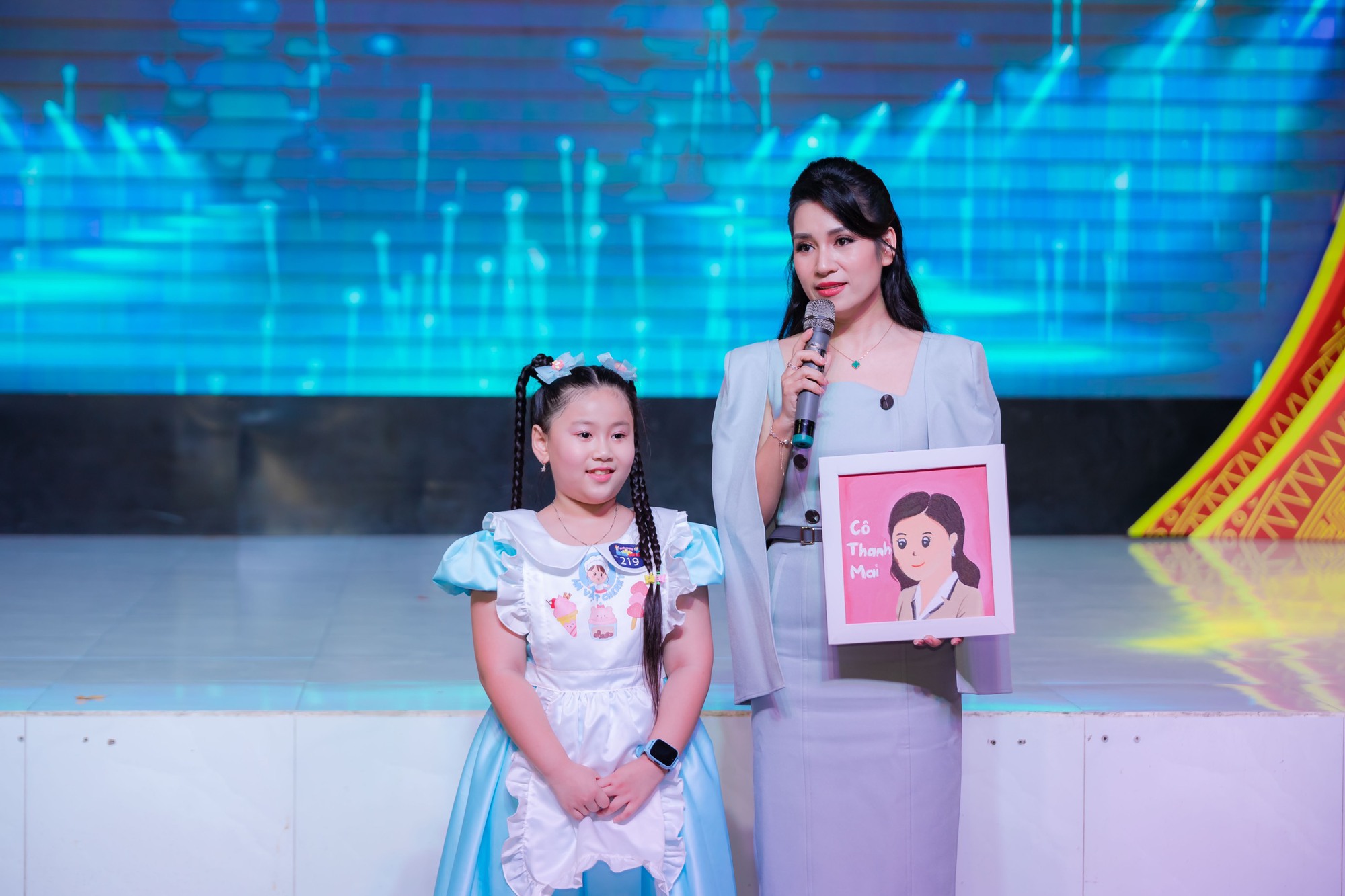 MC nhí Nguyễn Cao Thanh Trúc mang miền Tây sông nước lên Chung kết “Tìm kiếm tài năng MC nhí 2023”- Ảnh 3.