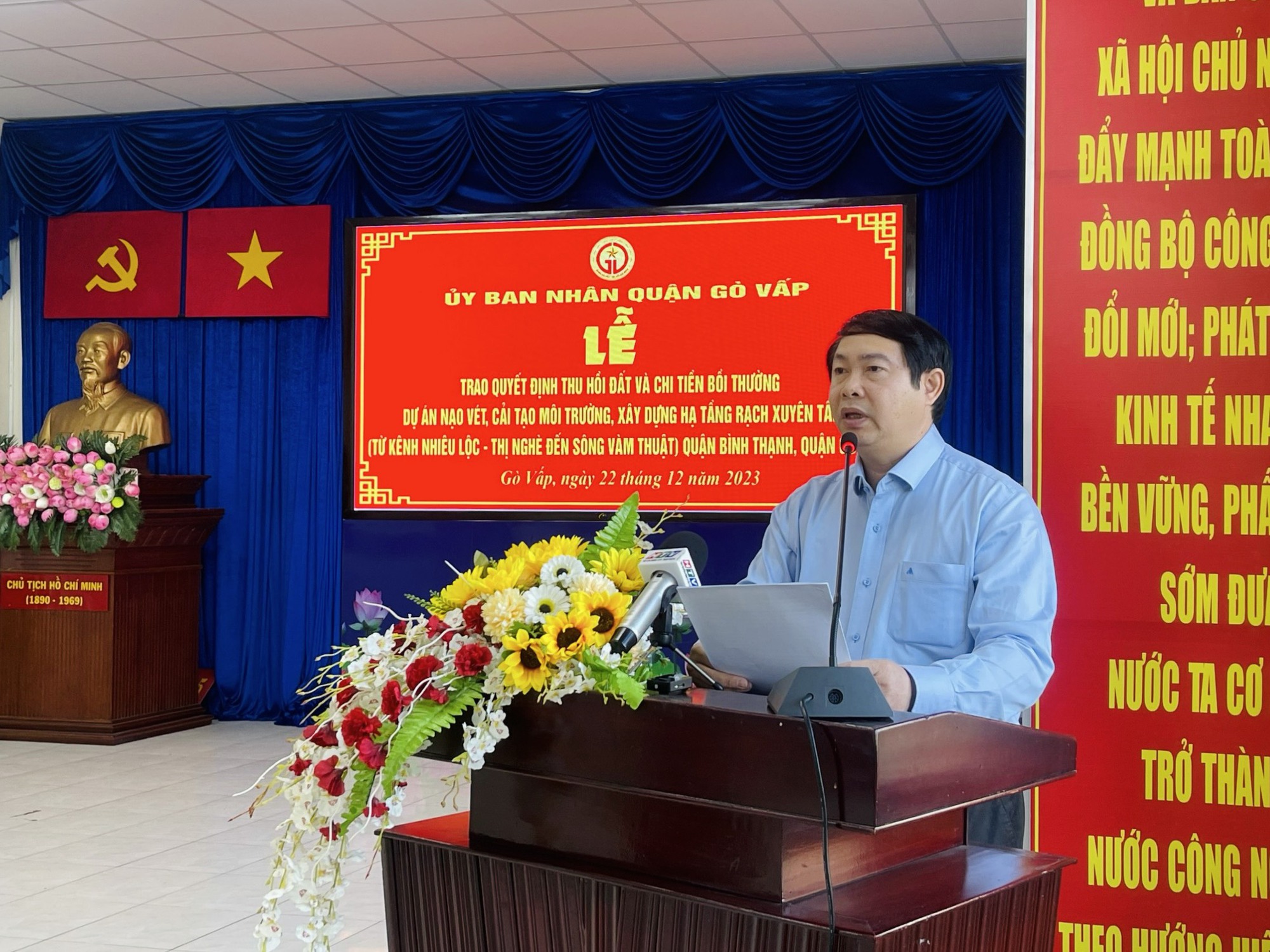5 hộ d&acirc;n đầu ti&ecirc;n trong dự &aacute;n rạch Xuy&ecirc;n T&acirc;m nhận gần 23 tỉ đồng- Ảnh 3.