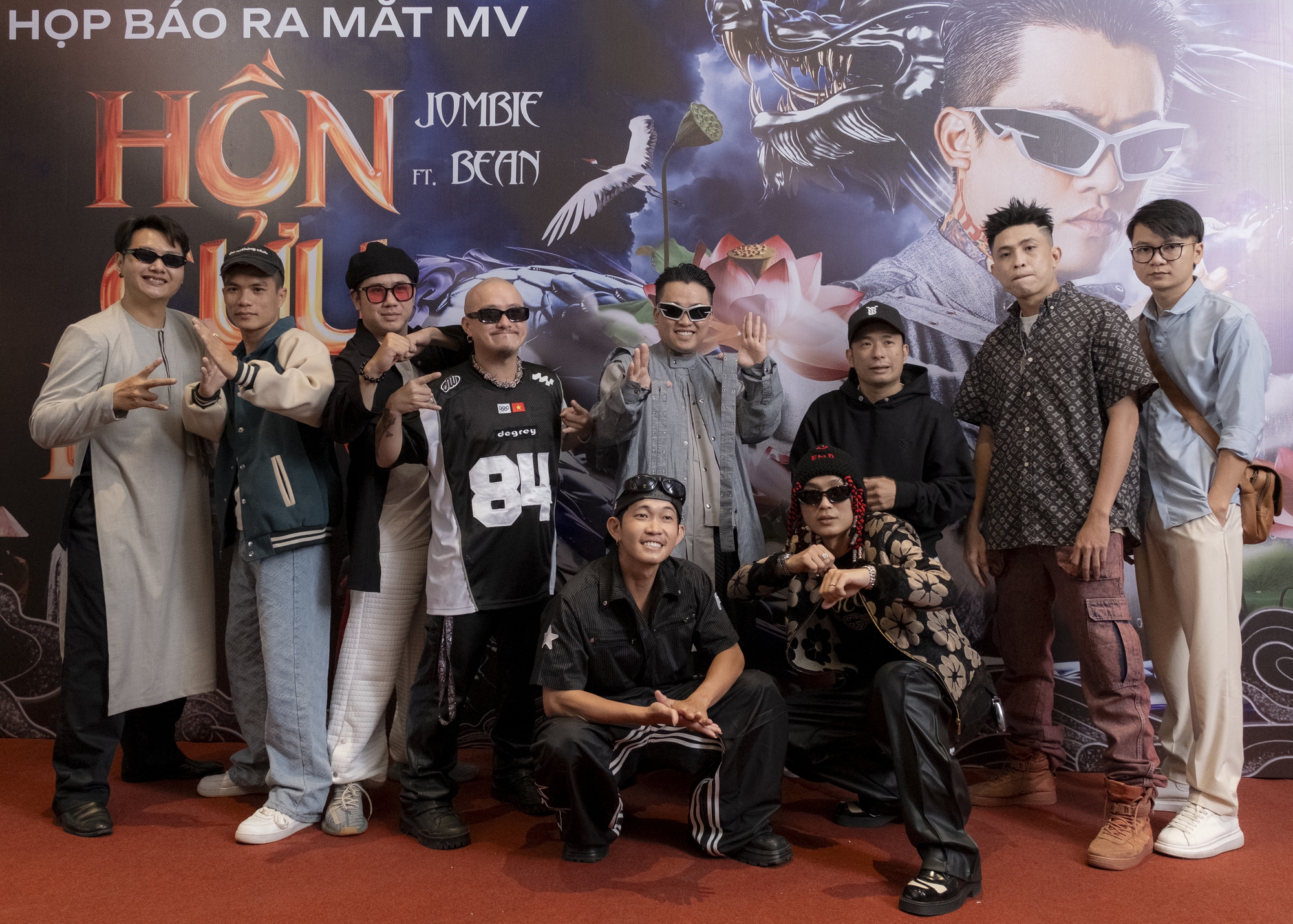 Chủ nh&acirc;n bản hit "Khu&ecirc; Mộc Lang" g&acirc;y sốt

- Ảnh 3.