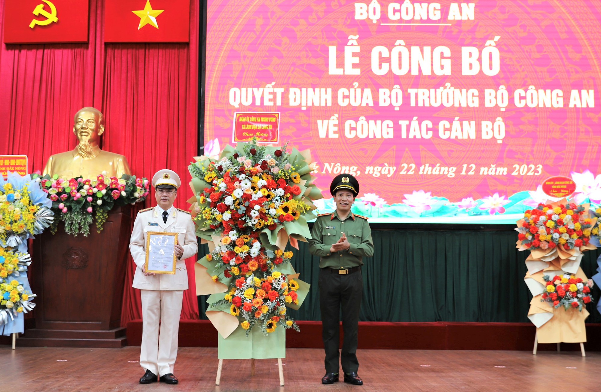 Đắk N&ocirc;ng c&oacute; t&acirc;n Gi&aacute;m đốc C&ocirc;ng an tỉnh- Ảnh 1.