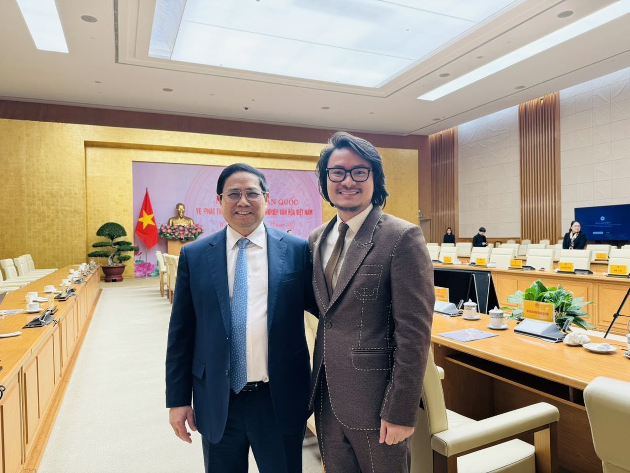 Đạo diễn Ho&agrave;ng Nhật Nam: "C&ocirc;ng ty Sen V&agrave;ng lấy lỗ l&agrave;m lời"

- Ảnh 1.