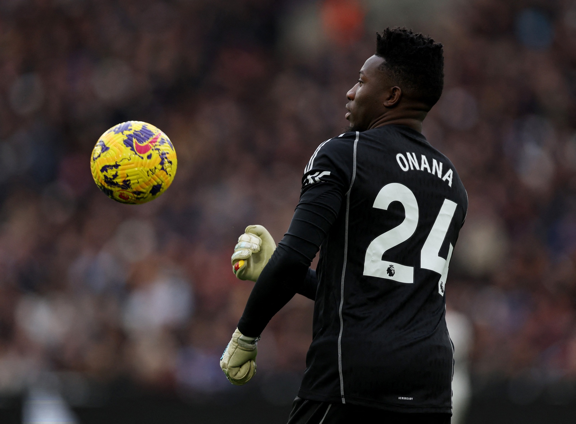 Công dở thủ kém, Man United thua trận thứ 8 Ngoại hạng Anh- Ảnh 5.