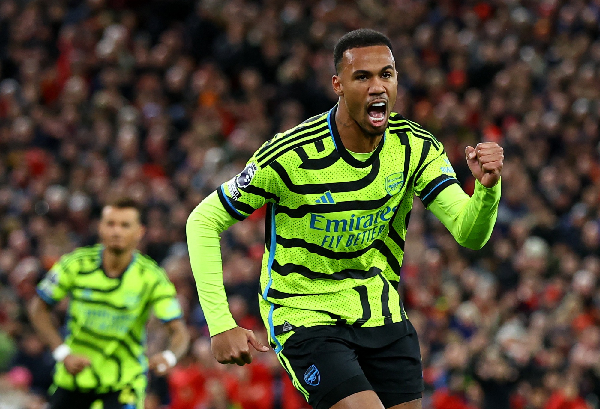 H&ograve;a Liverpool, fan Arsenal vừa mừng vừa lo- Ảnh 3.