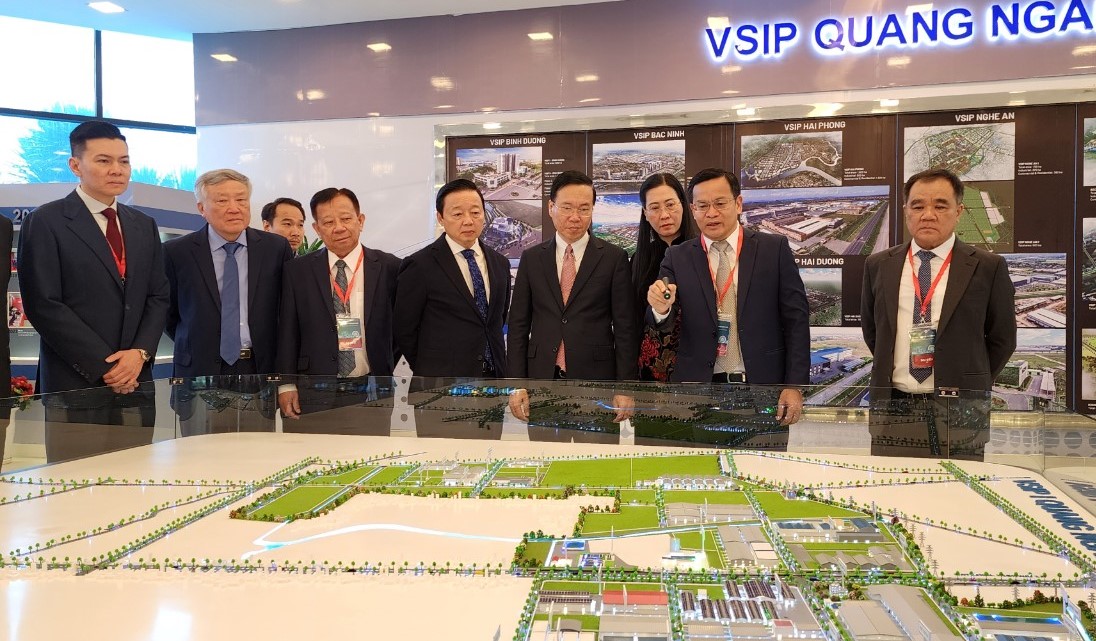 Chủ tịch nước Võ Văn Thưởng dự lễ Kỷ niệm 10 năm VSIP Quảng Ngãi- Ảnh 1.