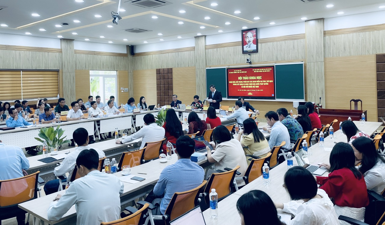 Nhận diện, đấu tranh, phản bác các quan điểm sai trái, thù địch- Ảnh 1.