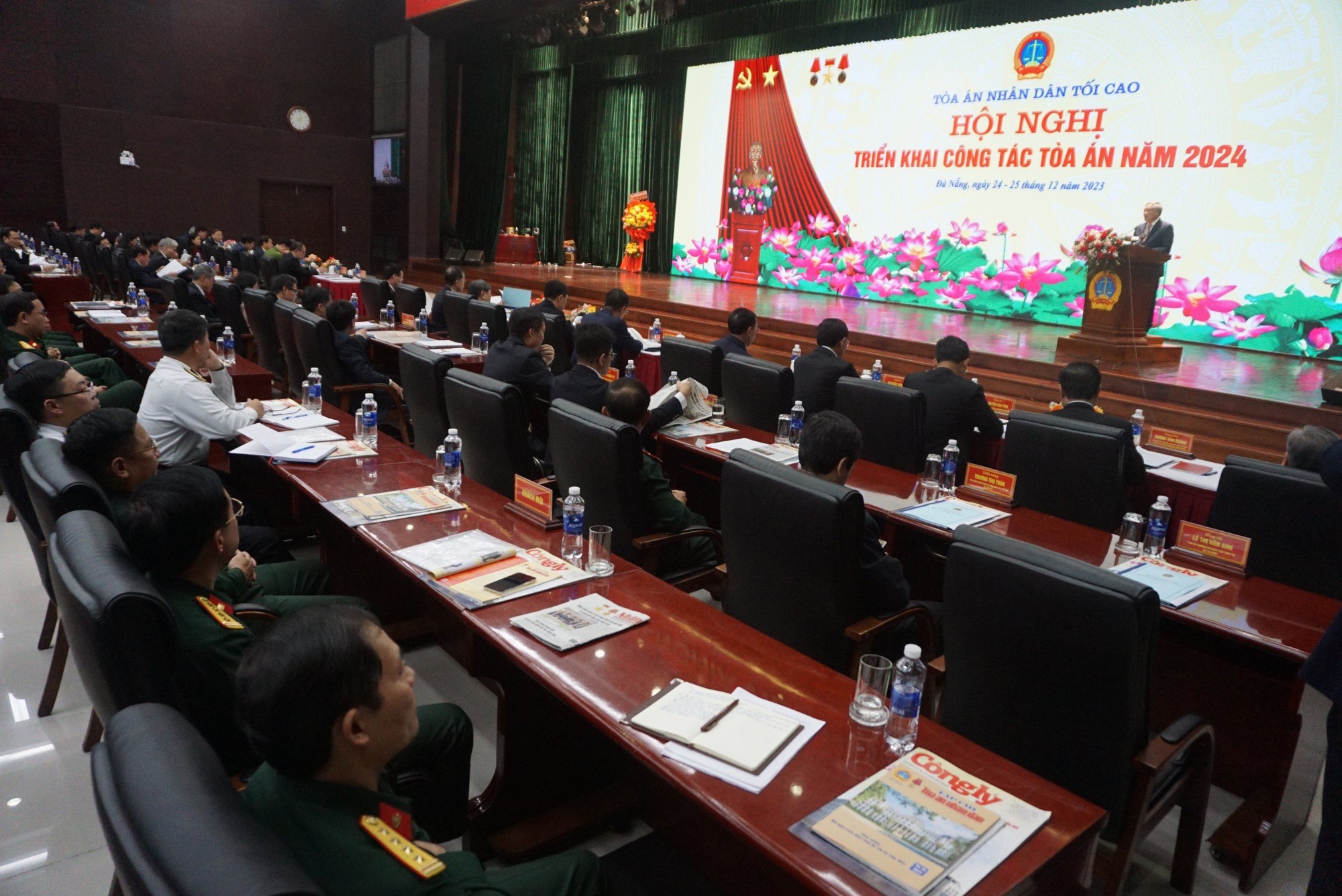 Chủ tịch nước V&otilde; Văn Thưởng ph&aacute;t biểu tại hội nghị của T&ograve;a &aacute;n nh&acirc;n d&acirc;n tối cao- Ảnh 2.