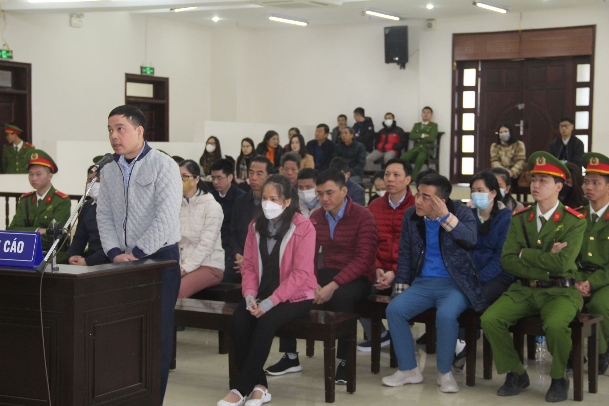 Cựu thư k&yacute; thứ trưởng Y tế xin giảm nhẹ h&igrave;nh phạt để sớm trở về sửa chữa lỗi lầm- Ảnh 2.