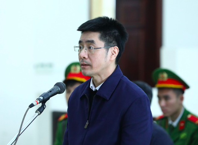 Cựu điều tra vi&ecirc;n Ho&agrave;ng Văn Hưng khai l&yacute; do thay đổi đơn kh&aacute;ng c&aacute;o xin giảm nhẹ h&igrave;nh phạt- Ảnh 1.