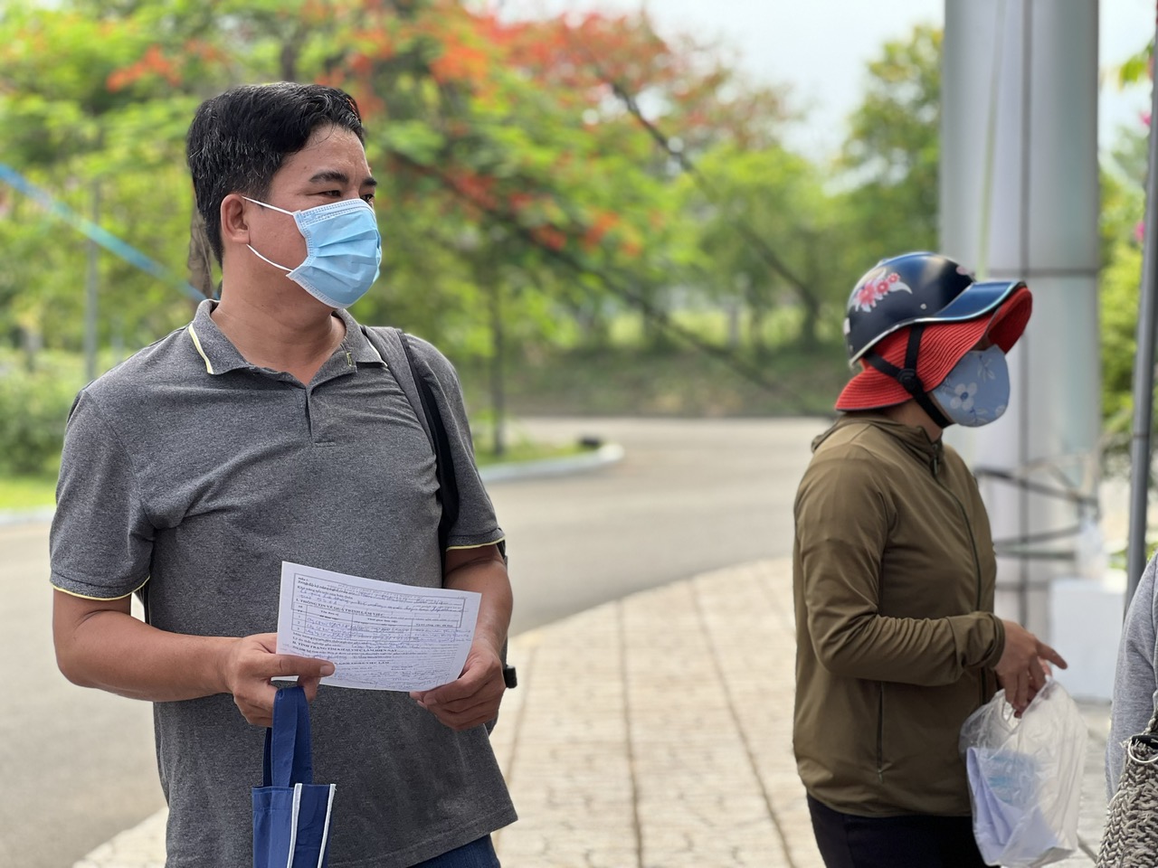 Những điểm nghẽn, nghịch l&yacute; của thị trường lao động TP HCM- Ảnh 1.