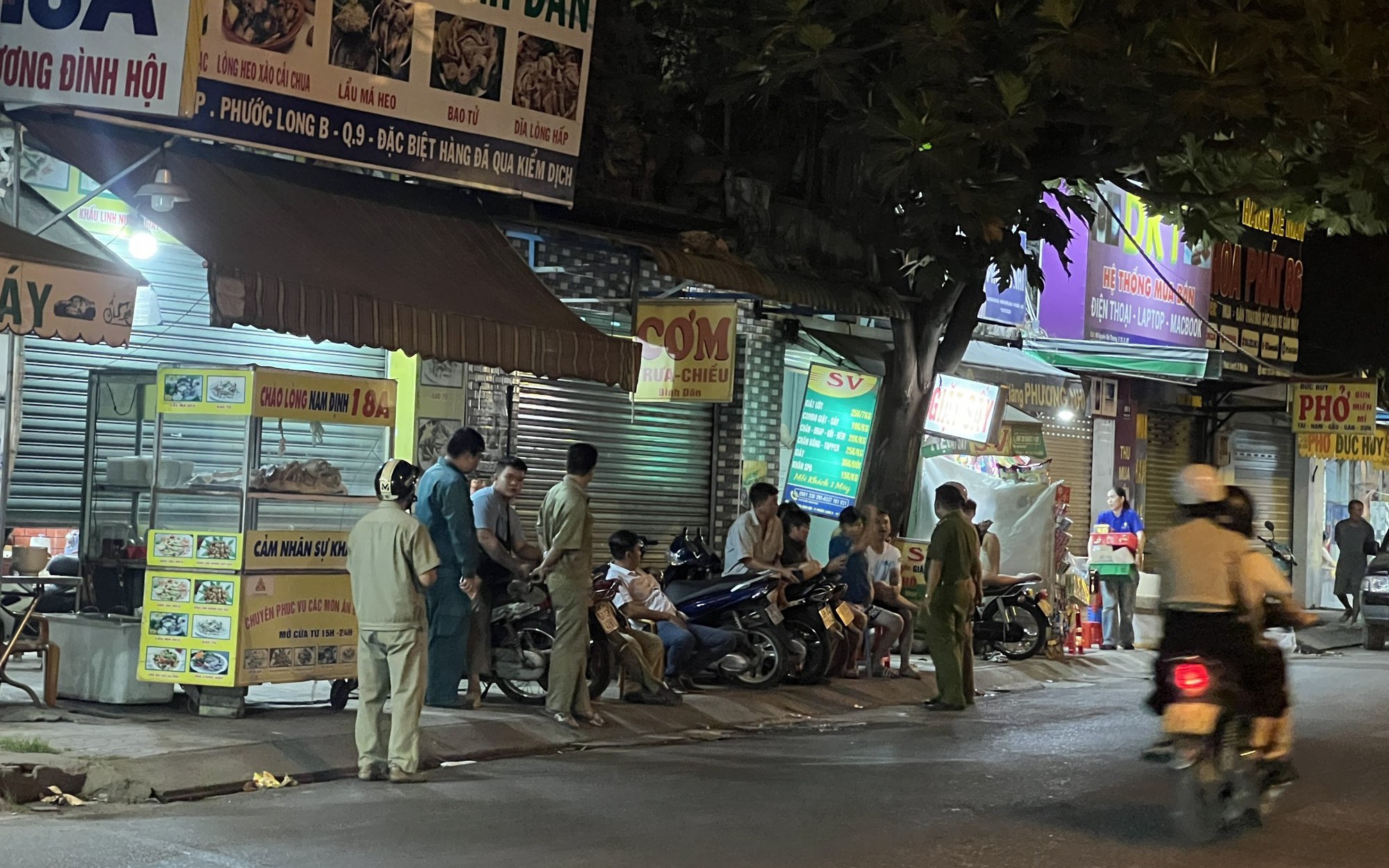 Người đàn ông đang ăn cháo lòng thì bất ngờ gục chết ở TP Thủ Đức