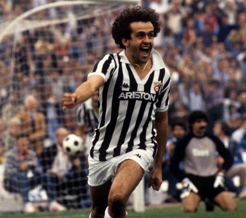 Đội hình vĩ đại nhất mọi thời đại của Serie A - Ảnh 7.