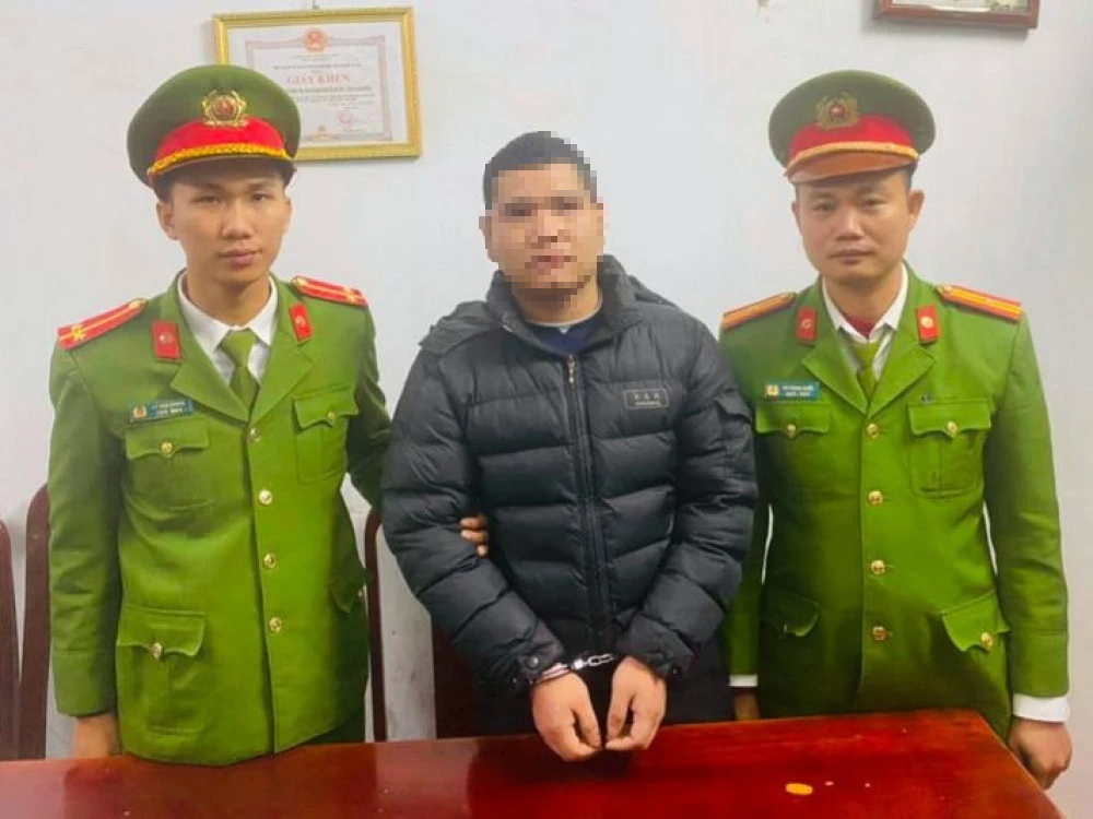 Lập nhiều Facebook, Zalo &ldquo;ảo&rdquo; để lừa tiền người muốn đi xuất khẩu lao động- Ảnh 1.