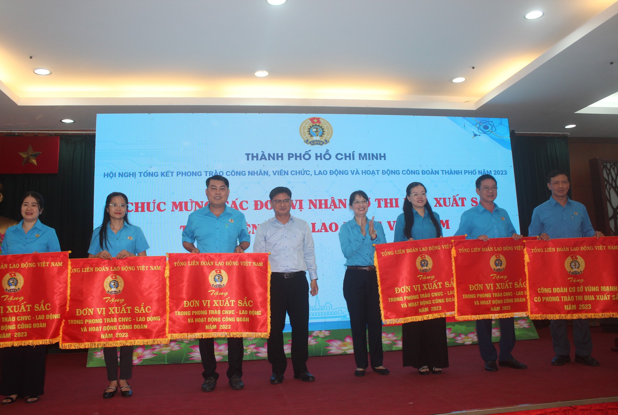 Công đoàn TP HCM: Nhiều giải pháp hỗ trợ công nhân mất việc, giảm giờ làm- Ảnh 4.