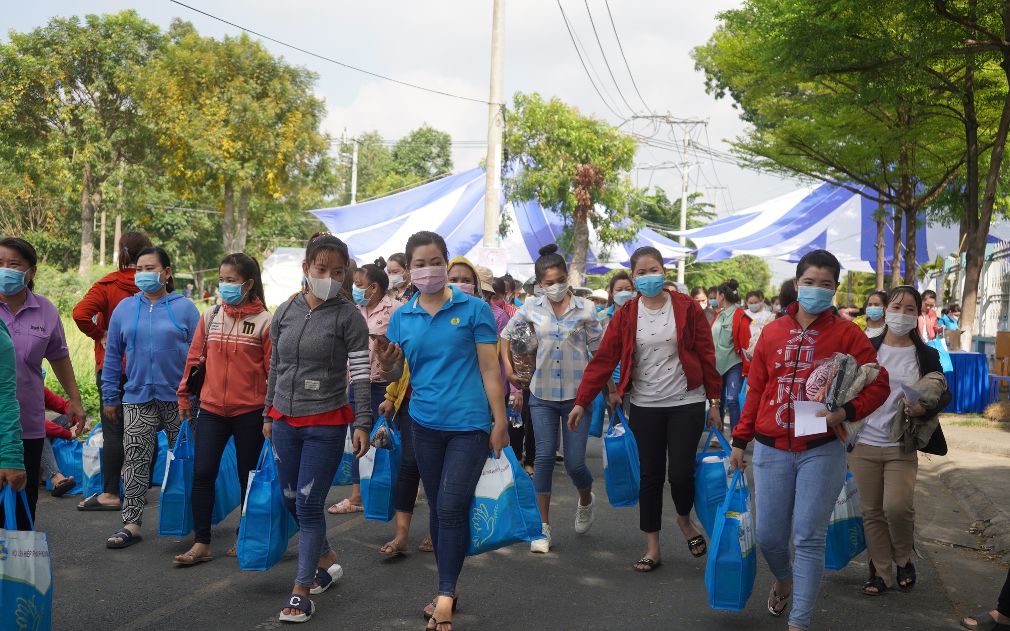 Bị buộc thôi việc ngay trước Tết vì doanh nghiệp "né thưởng": Người lao động có 2 cách đòi quyền lợi