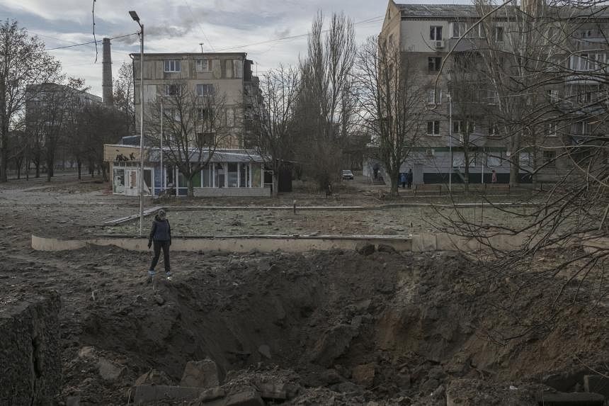 Ukraine tuy&ecirc;n bố sẽ cản trở nỗ lực của Nga tiến tới bi&ecirc;n giới khu vực Donetsk. Ảnh: The New York Times