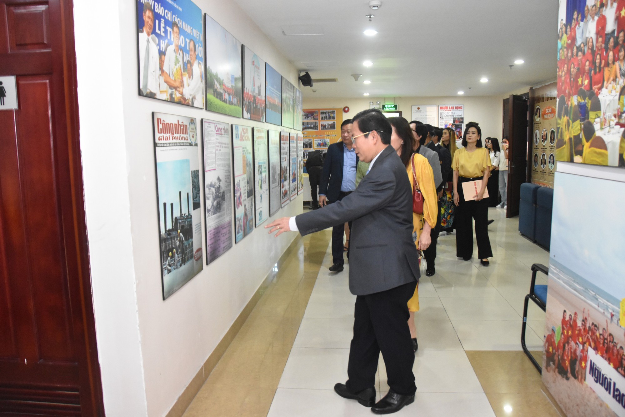 Gặp gỡ các nghệ sĩ nổi tiếng từng đoạt Giải Mai Vàng lần 3: Kim Xuân, Minh Nhí, Tuyết Thu… tụ hội!- Ảnh 1.