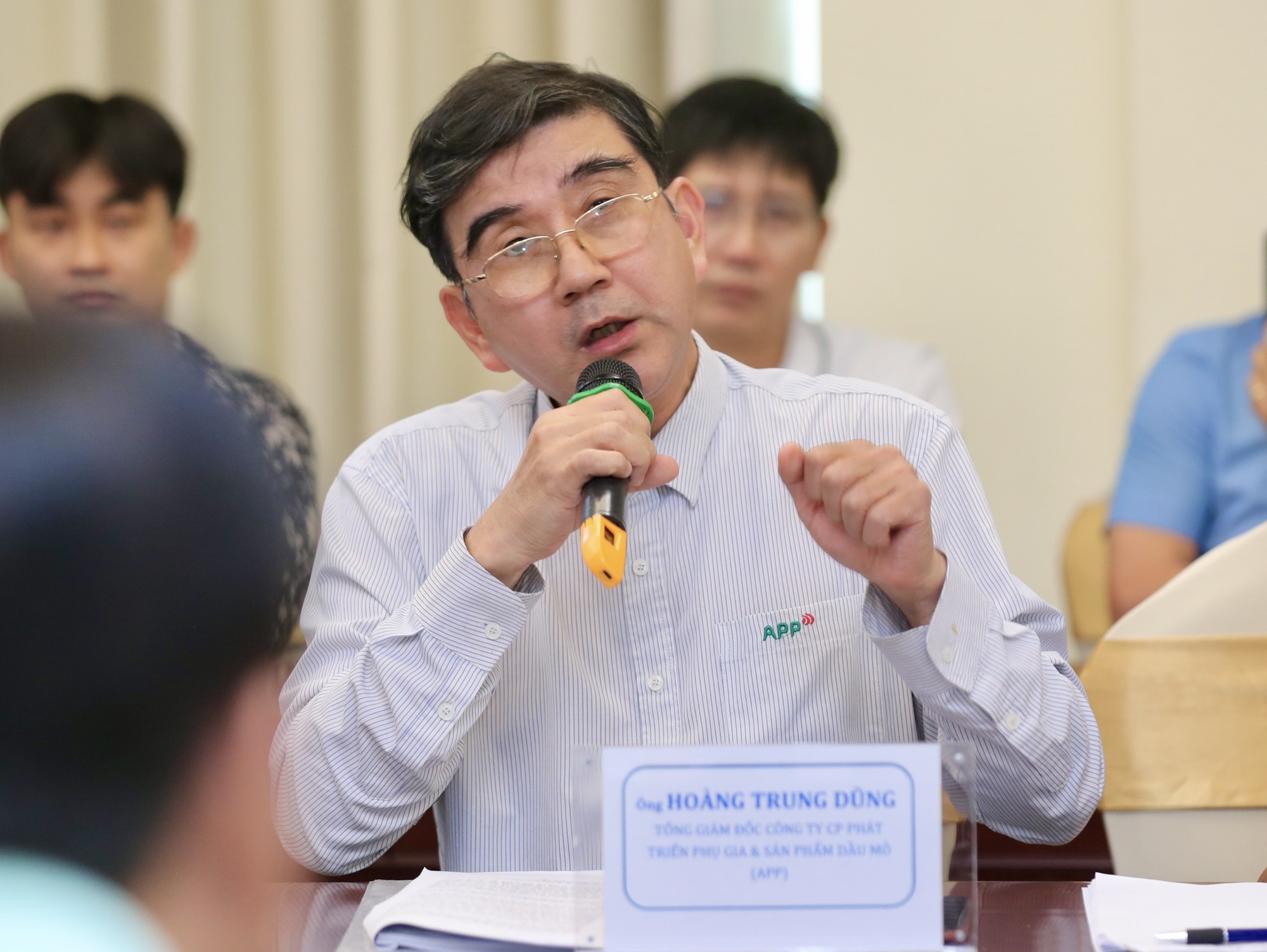 Xuất hóa đơn điện tử bán lẻ xăng dầu làm chi phí tăng vọt, doanh nghiệp nói gì?- Ảnh 1.
