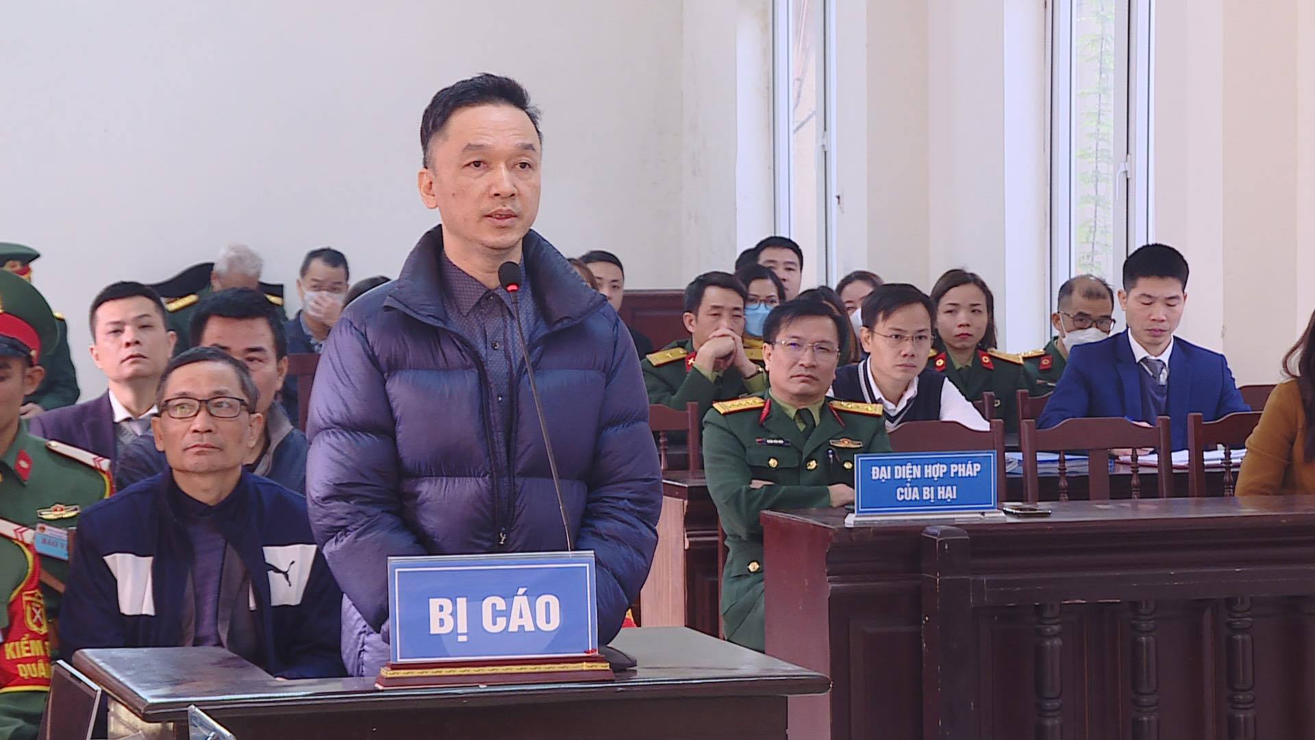 Nh&oacute;m cựu sĩ quan qu&acirc;n y nhận "hoa hồng" hơn 7 tỉ đồng từ Việt &Aacute; hầu t&ograve;a- Ảnh 7.