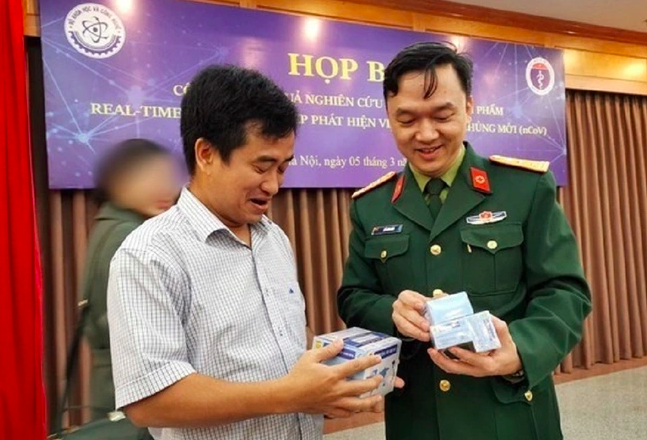 Nh&oacute;m cựu sĩ quan qu&acirc;n y nhận "hoa hồng" hơn 7 tỉ đồng từ Việt &Aacute; hầu t&ograve;a- Ảnh 1.