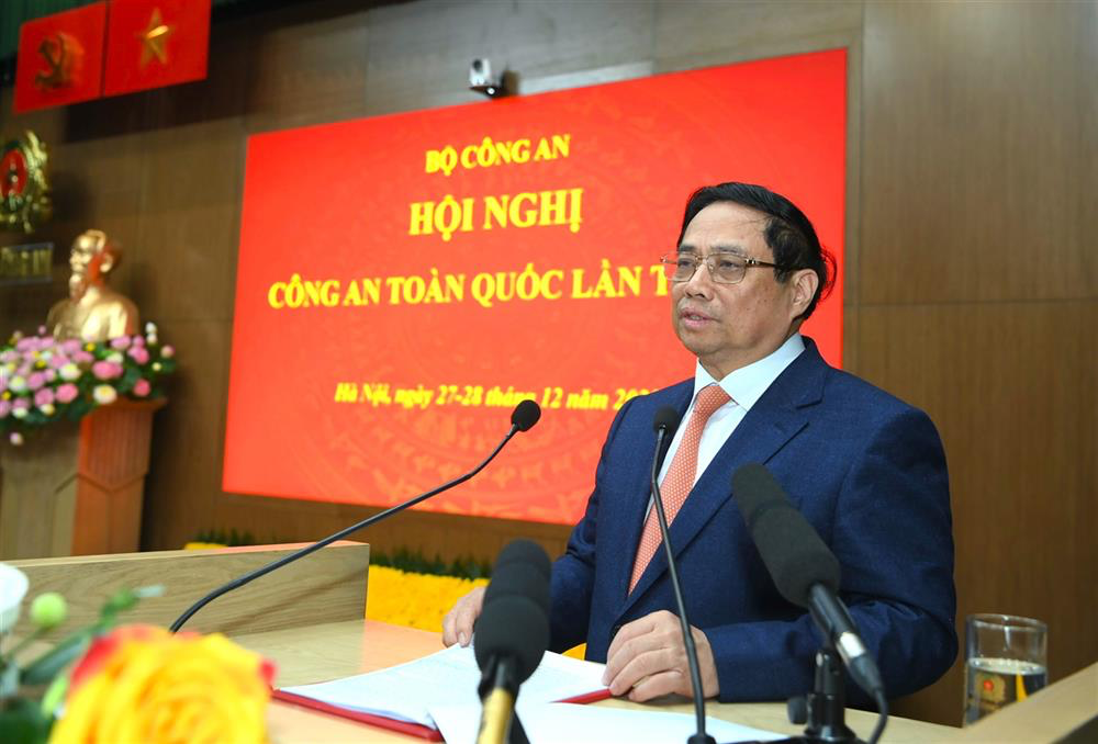 Thủ tướng: Lực lượng công an phải là điểm tựa bình yên của nhân dân- Ảnh 1.