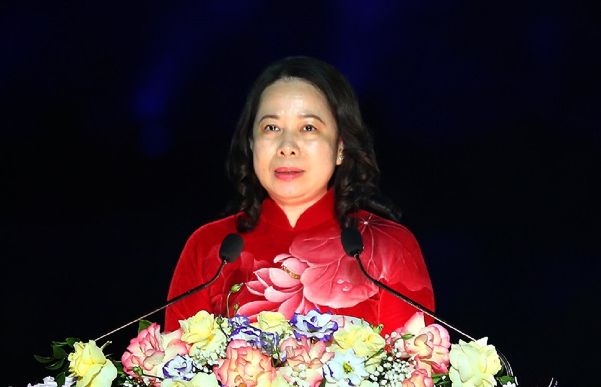 Ph&oacute; Chủ tịch nước V&otilde; Thị &Aacute;nh Xu&acirc;n dự lễ khai mạc Festival Ninh B&igrave;nh - Tr&agrave;ng An- Ảnh 1.