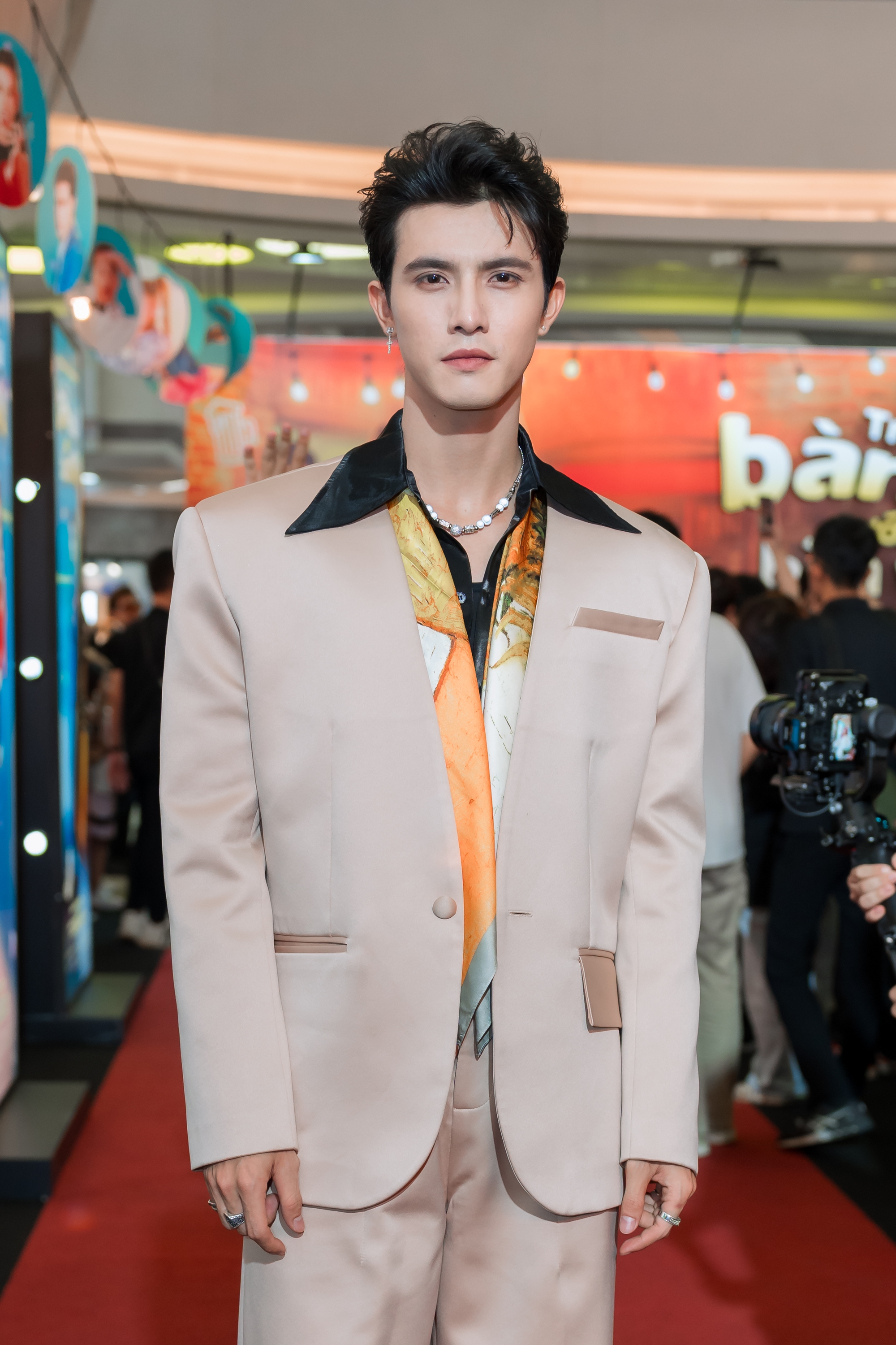 Hậu đ&aacute;m cưới, Diễm My 9X khoe đường cong gợi cảm- Ảnh 7.