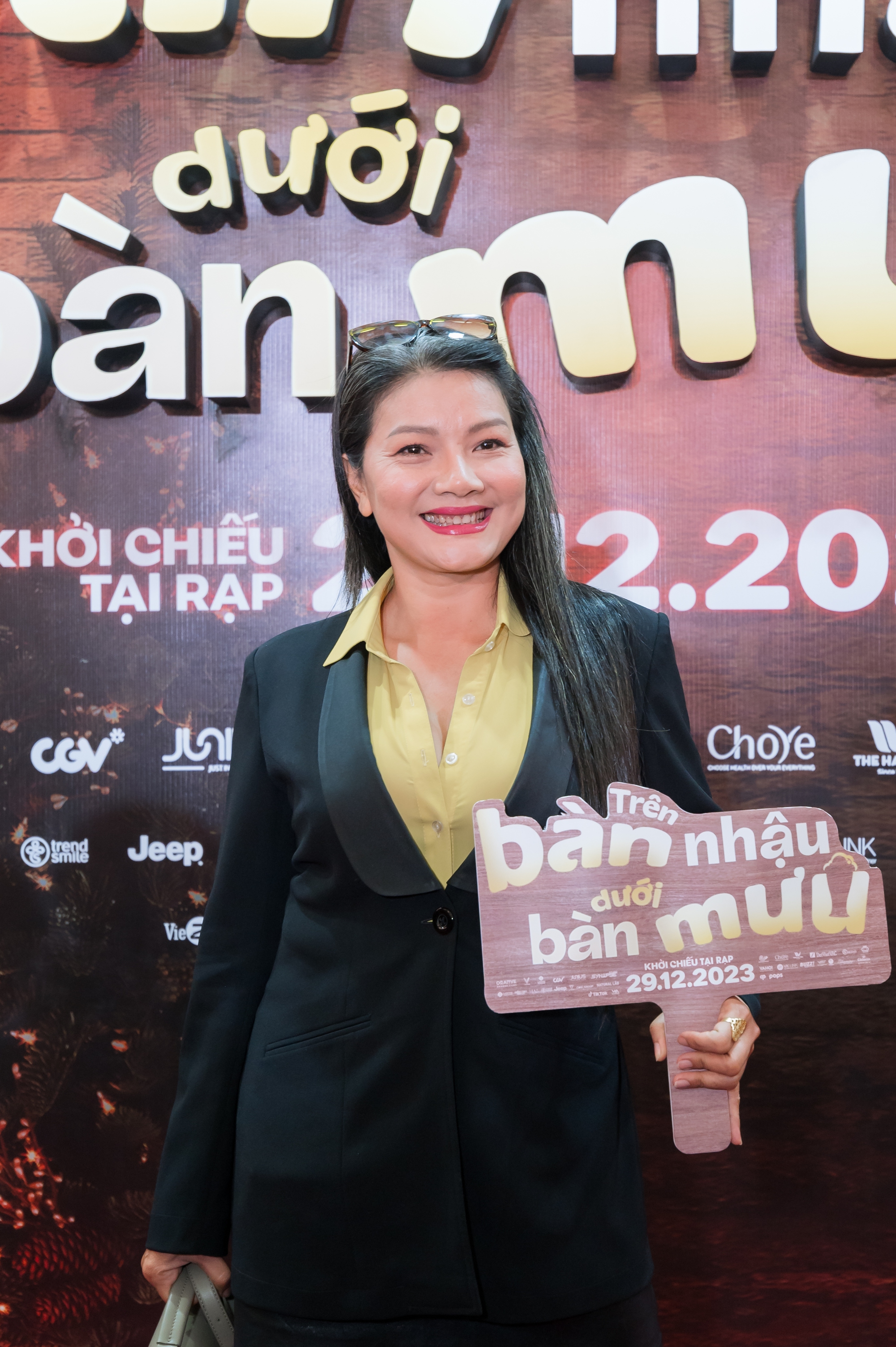 Hậu đ&aacute;m cưới, Diễm My 9X khoe đường cong gợi cảm- Ảnh 11.