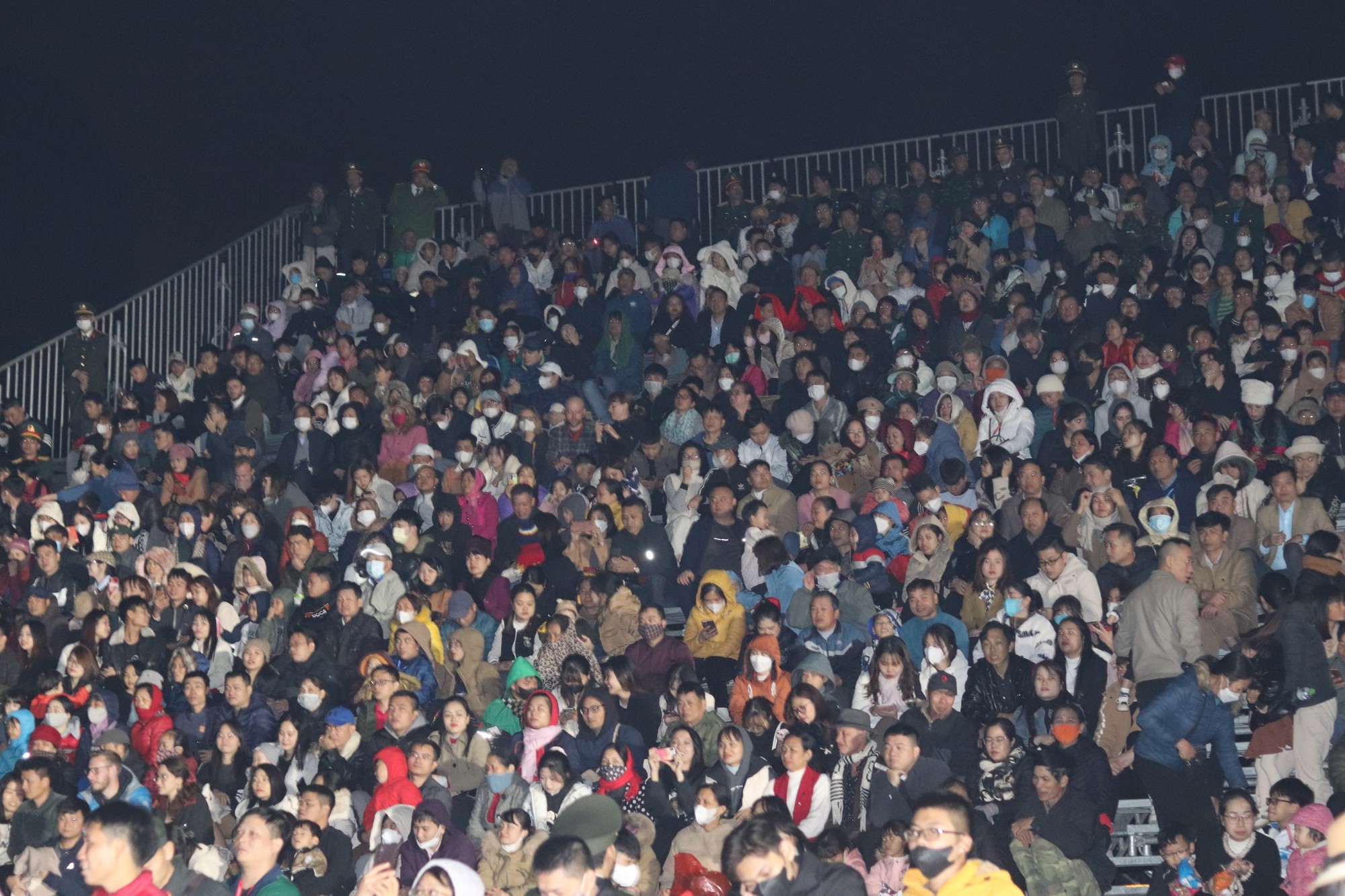 Ph&oacute; Chủ tịch nước V&otilde; Thị &Aacute;nh Xu&acirc;n dự lễ khai mạc Festival Ninh B&igrave;nh - Tr&agrave;ng An- Ảnh 3.