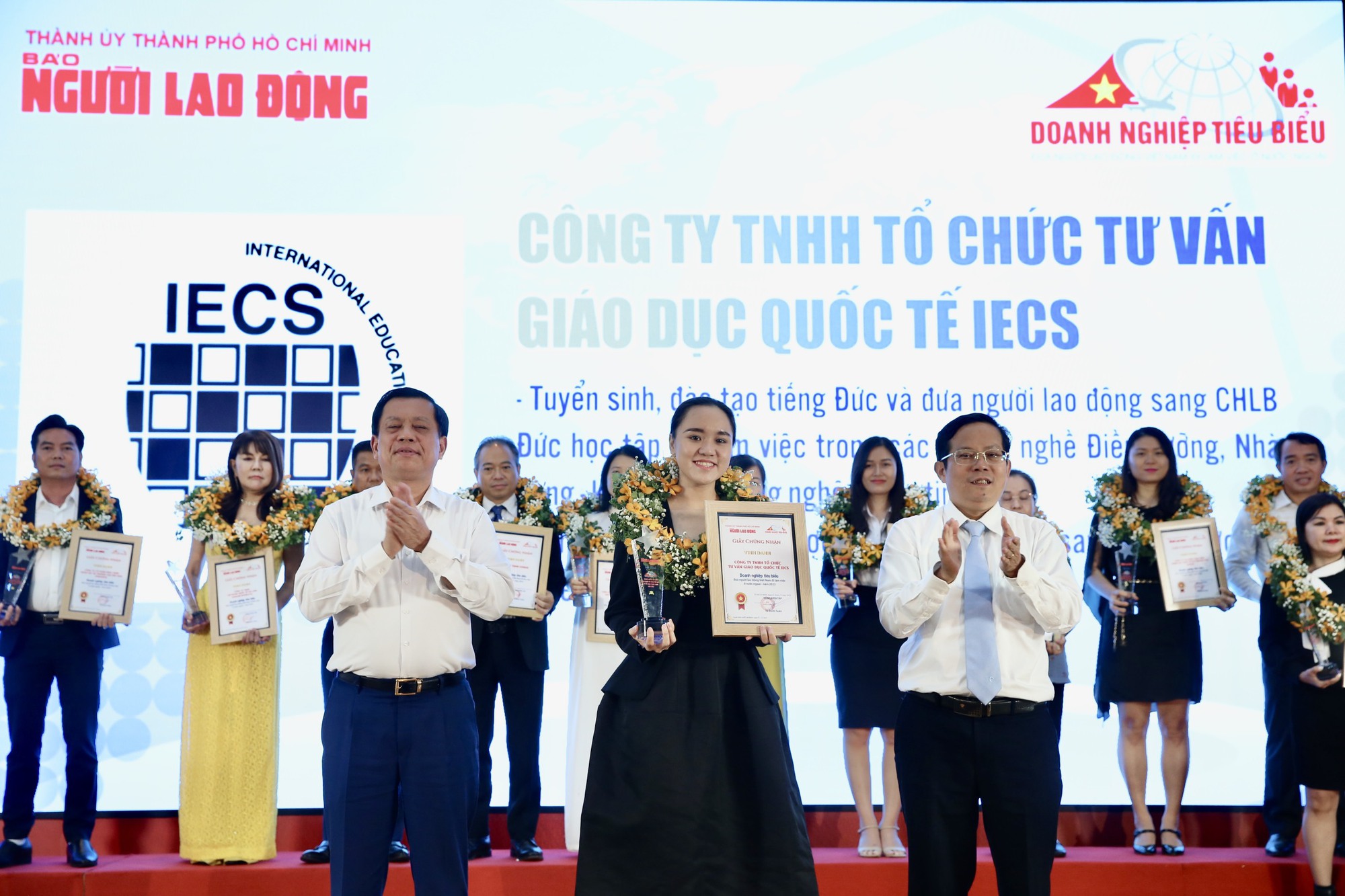 Vinh danh 12 "Doanh nghiệp xuất khẩu lao động tiêu biểu" năm 2023- Ảnh 3.