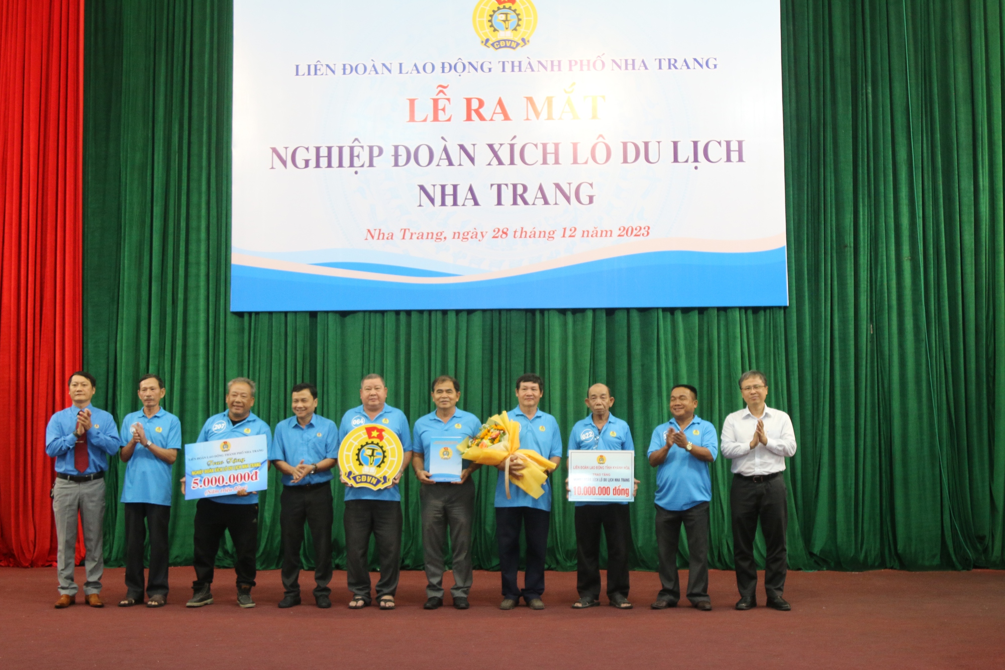 Kh&aacute;nh H&ograve;a: 264 lao động h&agrave;nh nghề x&iacute;ch l&ocirc; tham gia nghiệp đo&agrave;n- Ảnh 4.