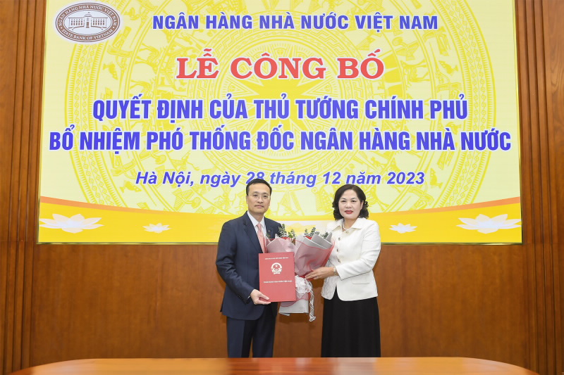 C&ocirc;ng bố Quyết định bổ nhiệm Ph&oacute; Thống đốc Ng&acirc;n h&agrave;ng Nh&agrave; nước- Ảnh 1.