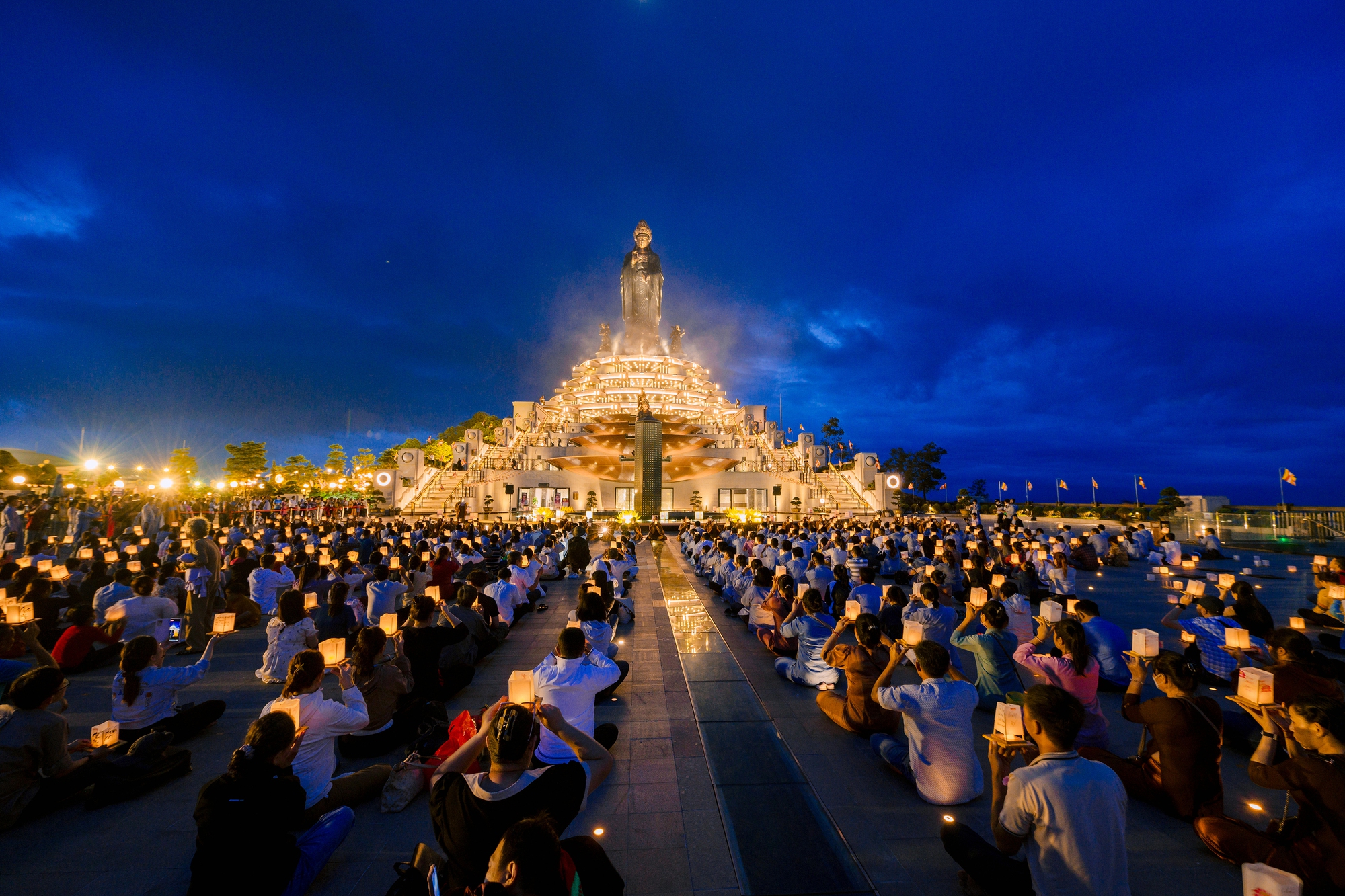 Ph&uacute; Quốc, T&acirc;y Ninh bắn ph&aacute;o hoa dịp Tết Dương lịch 2024- Ảnh 2.
