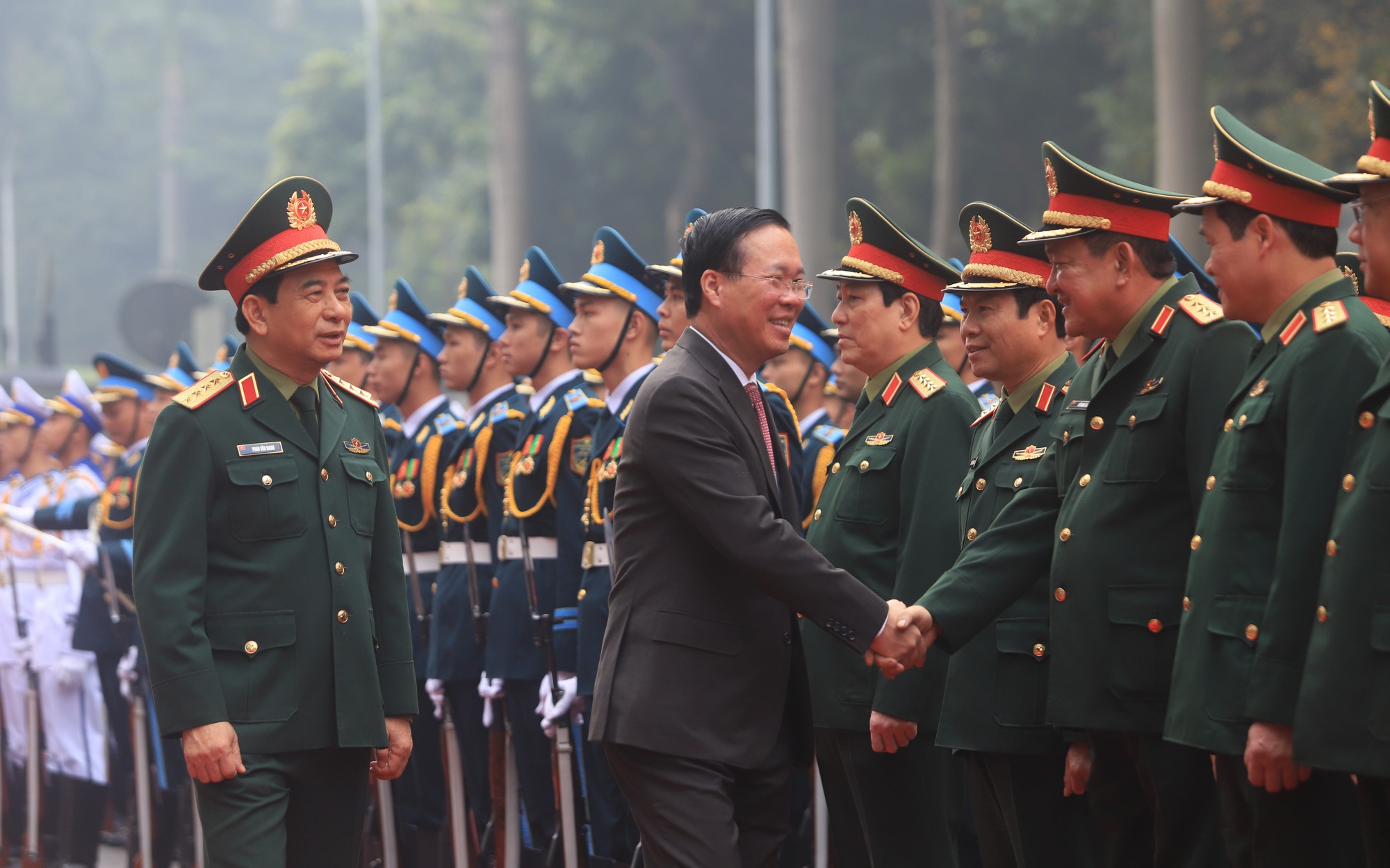 Xây dựng Quân đội nhân dân chính quy, tinh nhuệ, hiện đại