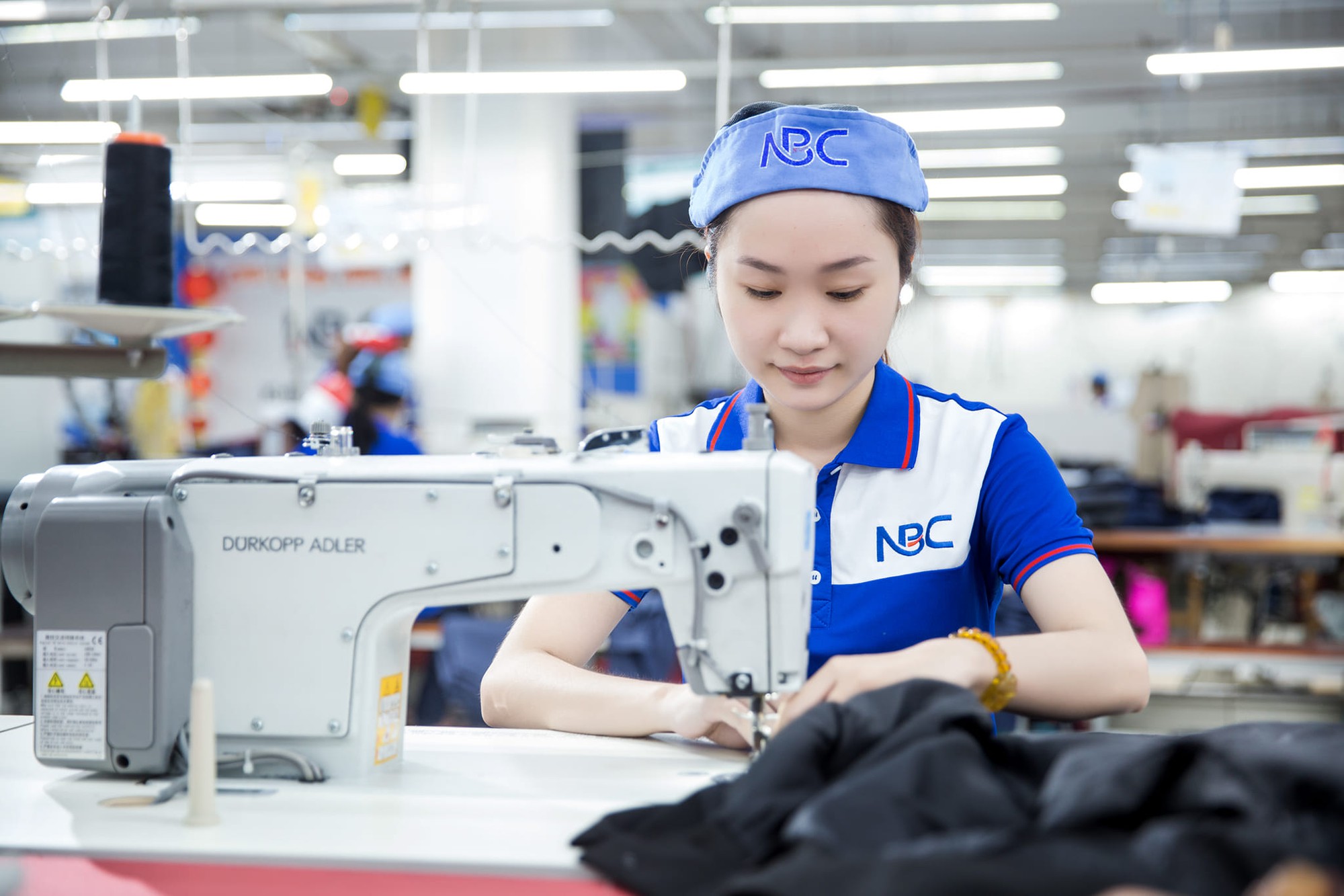Kh&oacute; mấy cũng thưởng Tết cho người lao động- Ảnh 1.