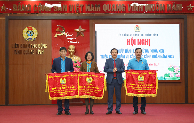 Nhiều lợi &iacute;ch thiết thực cho đo&agrave;n vi&ecirc;n, người lao động ở Quảng B&igrave;nh- Ảnh 2.