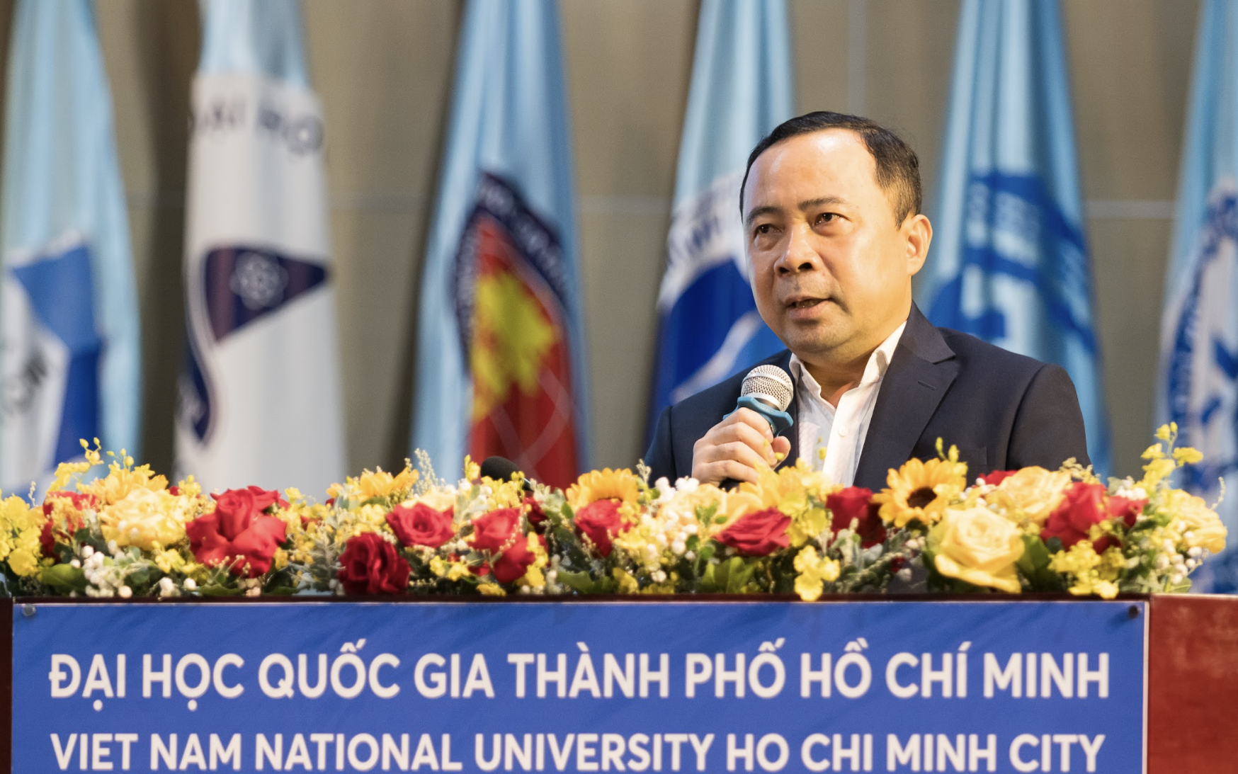 Nghiên cứu về môi trường để phát triển kinh tế xanh