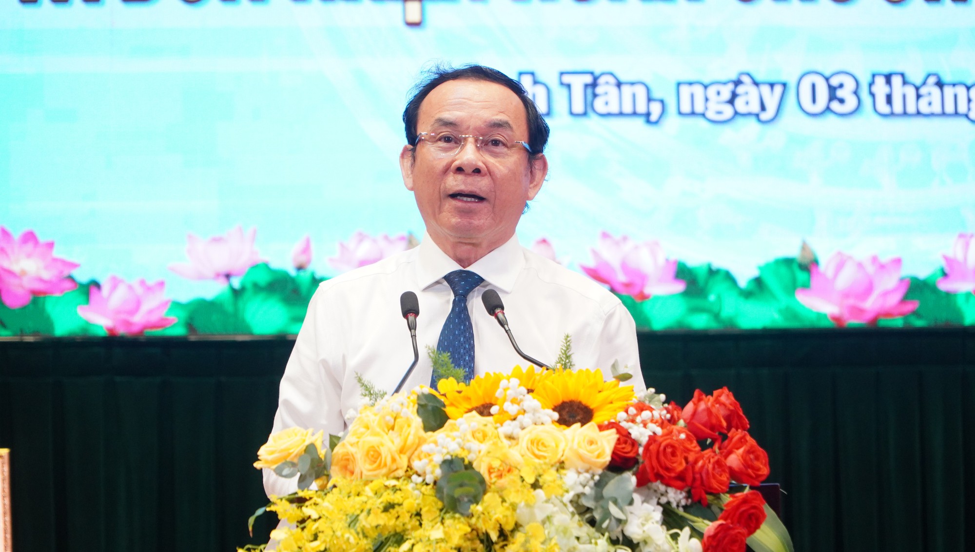 Quận Bình Tân đón nhận Huân chương Lao động hạng Nhì- Ảnh 2.
