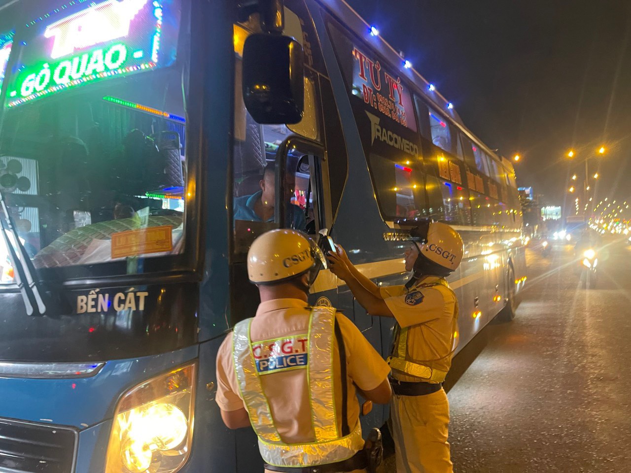 Ph&ograve;ng CSGT TP HCM th&ocirc;ng tin 1 tuần kiểm tra nồng độ cồn- Ảnh 2.