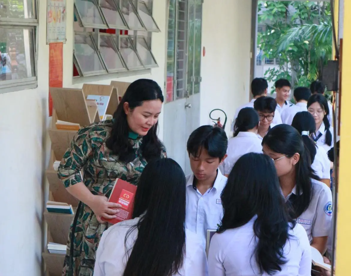 Mức thưởng Tết năm 2024 d&agrave;nh cho gi&aacute;o vi&ecirc;n như thế n&agrave;o?- Ảnh 1.