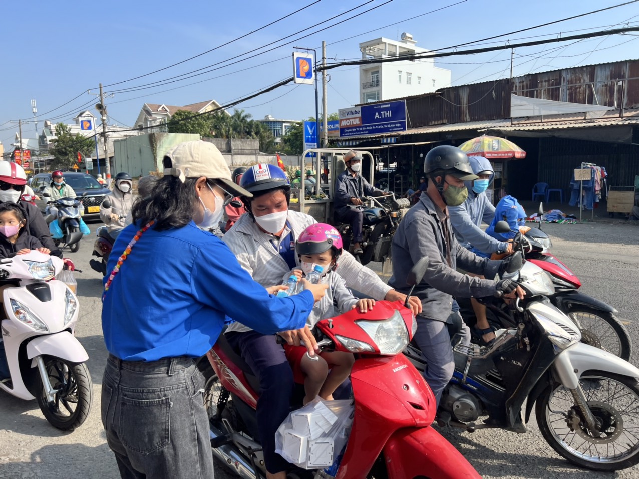 Hình ảnh đẹp ở cửa ngõ phía Tây TP HCM - Ảnh 2.
