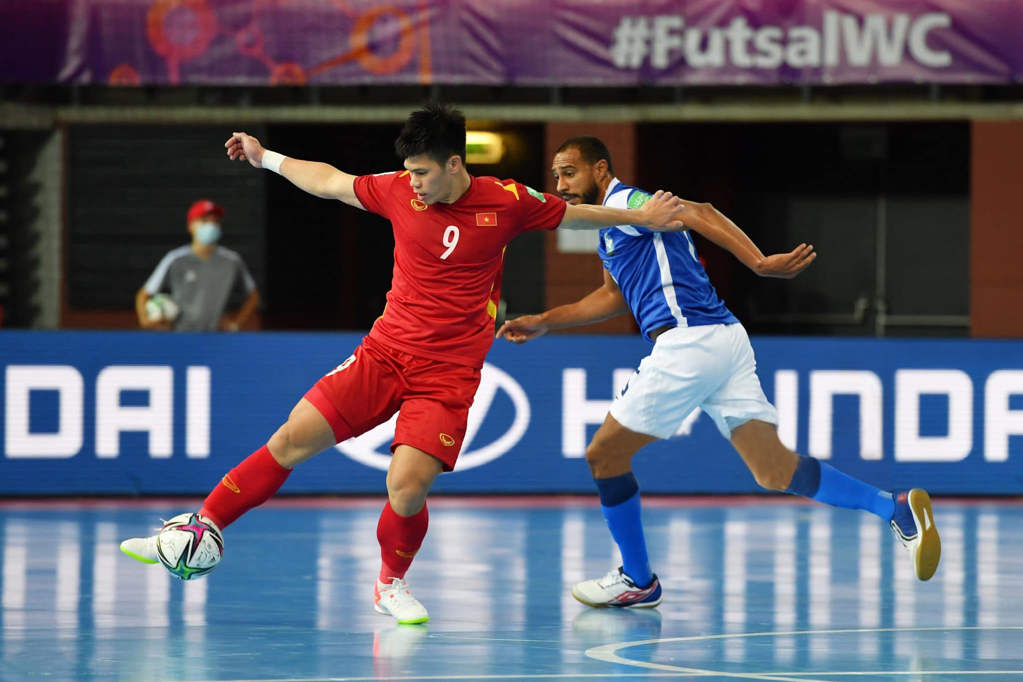 Người hùng futsal Việt Nam tại World Cup 2021 giải nghệ- Ảnh 2.