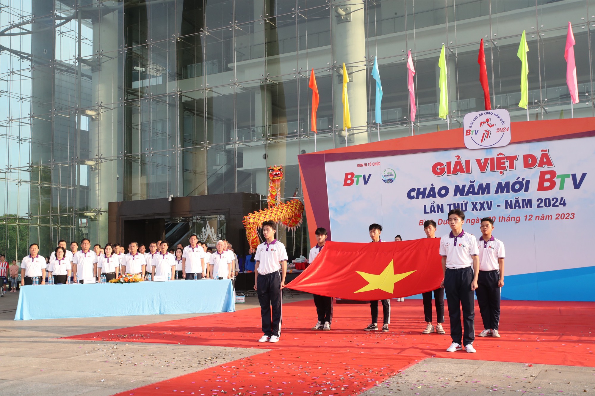 B&igrave;nh Dương rộn r&agrave;ng Giải việt d&atilde; "Ch&agrave;o năm mới" 2024- Ảnh 1.