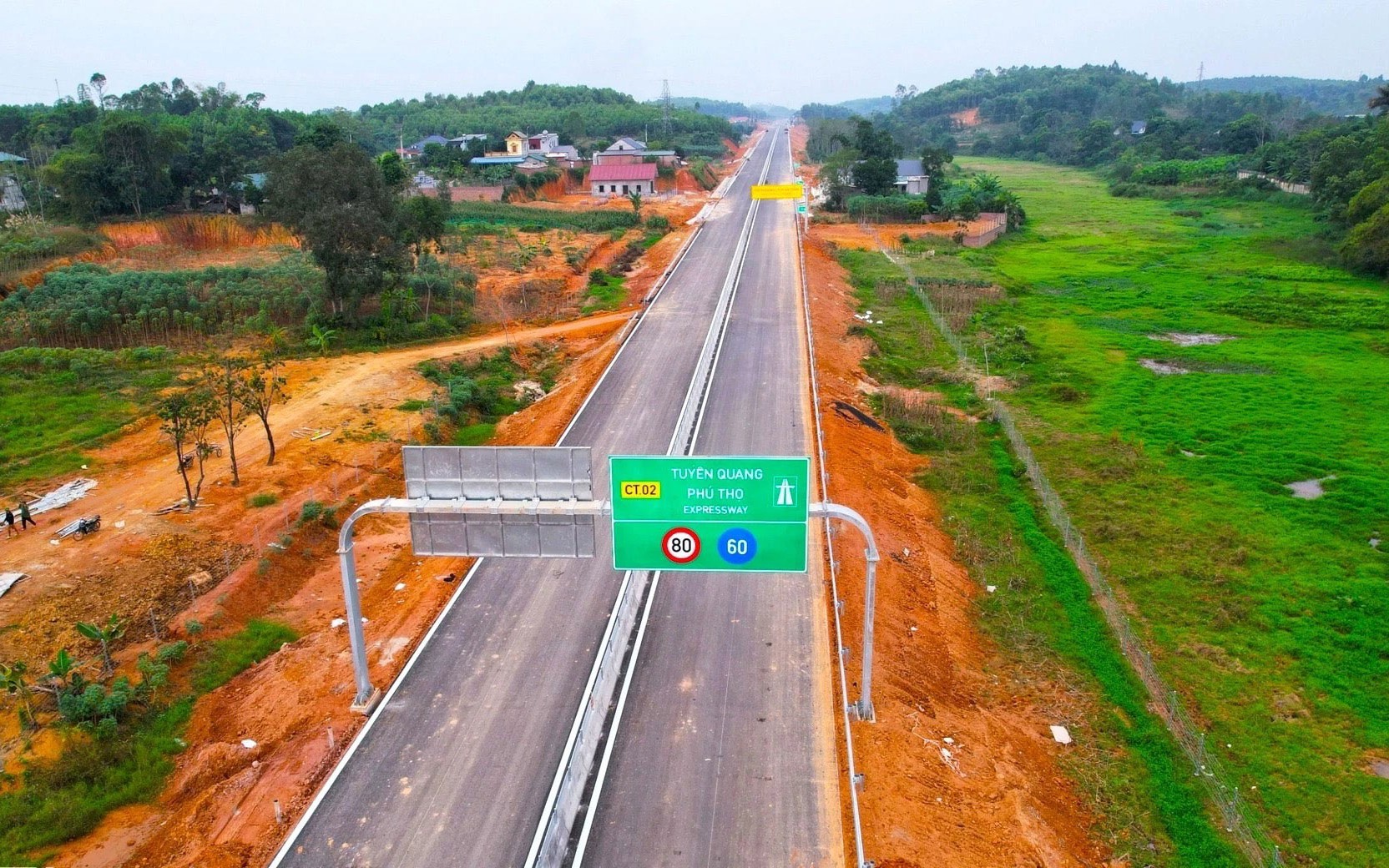 Chuyển mình mạnh mẽ
