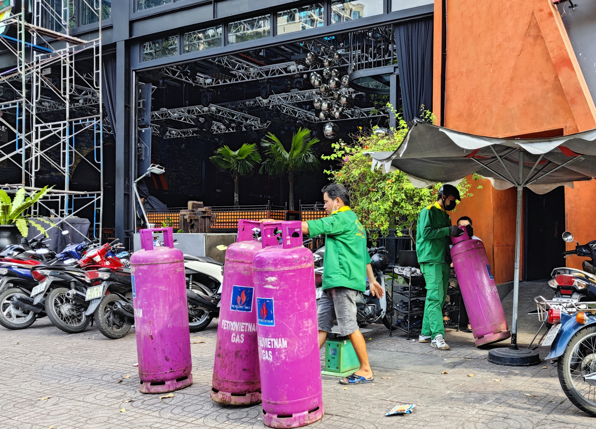 Giá gas tăng đầu năm mới 2024- Ảnh 1.