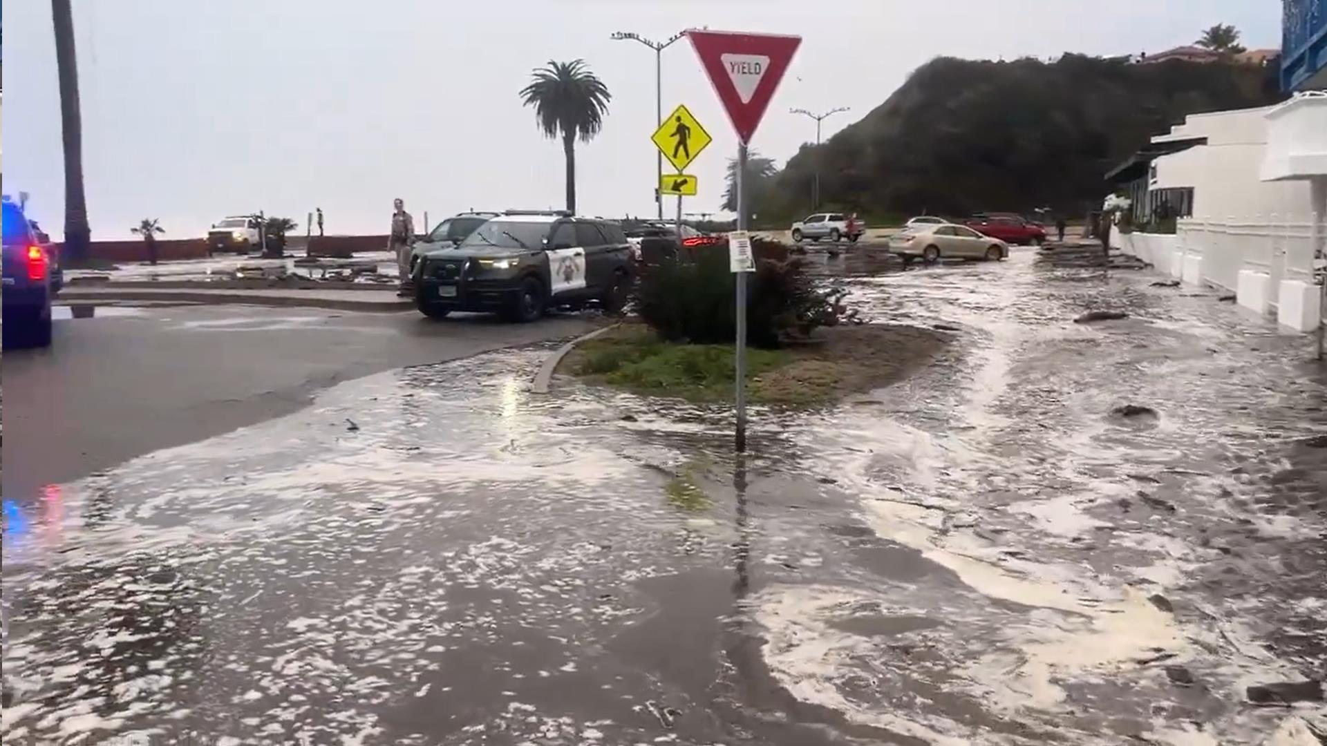 Mỹ: V&igrave; sao California hứng s&oacute;ng lớn 6-9 m li&ecirc;n tục nhiều ng&agrave;y?- Ảnh 7.