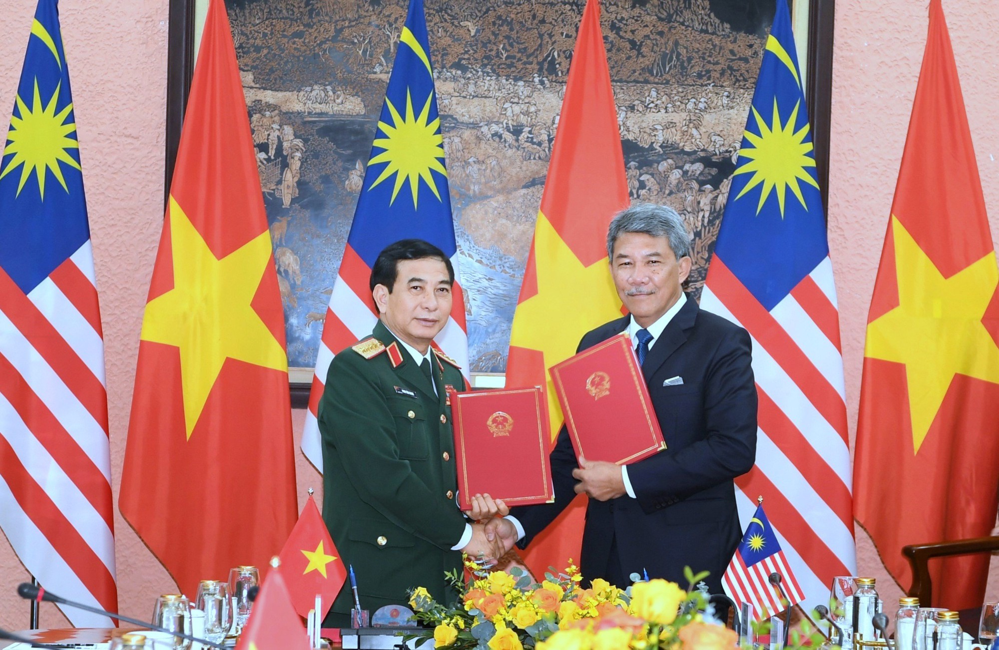 Việt Nam - Malaysia k&yacute; bản ghi nhớ hợp t&aacute;c quốc ph&ograve;ng- Ảnh 3.