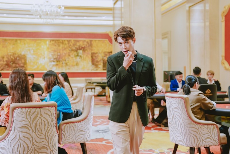 Anh T&uacute; trong phim "Si&ecirc;u lừa gặp si&ecirc;u lầy"- Ảnh 2.
