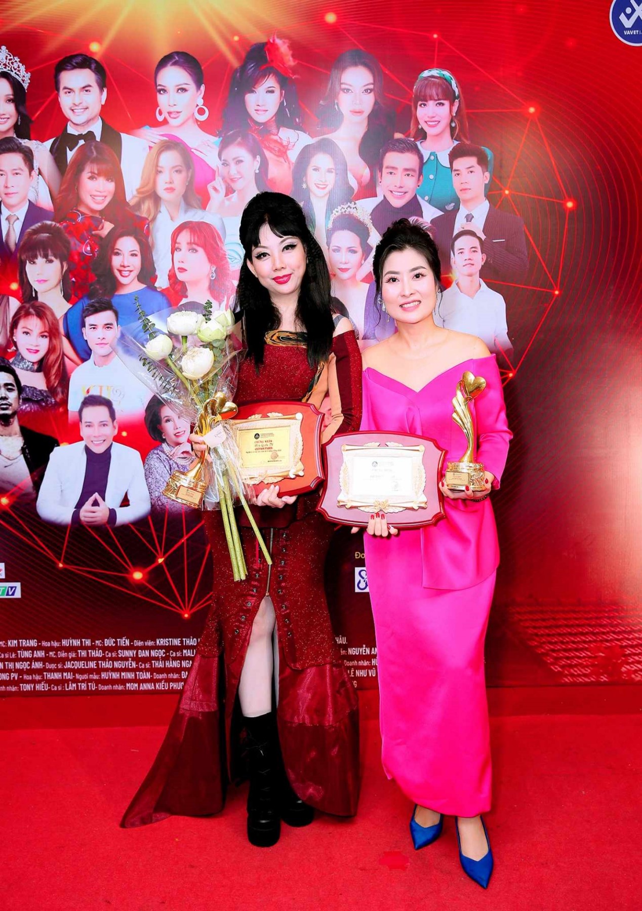Doanh nhân Đỗ Thị Mỹ Oanh xúc động khi được vinh danh “Doanh nhân vì cộng đồng 2023"- Ảnh 3.