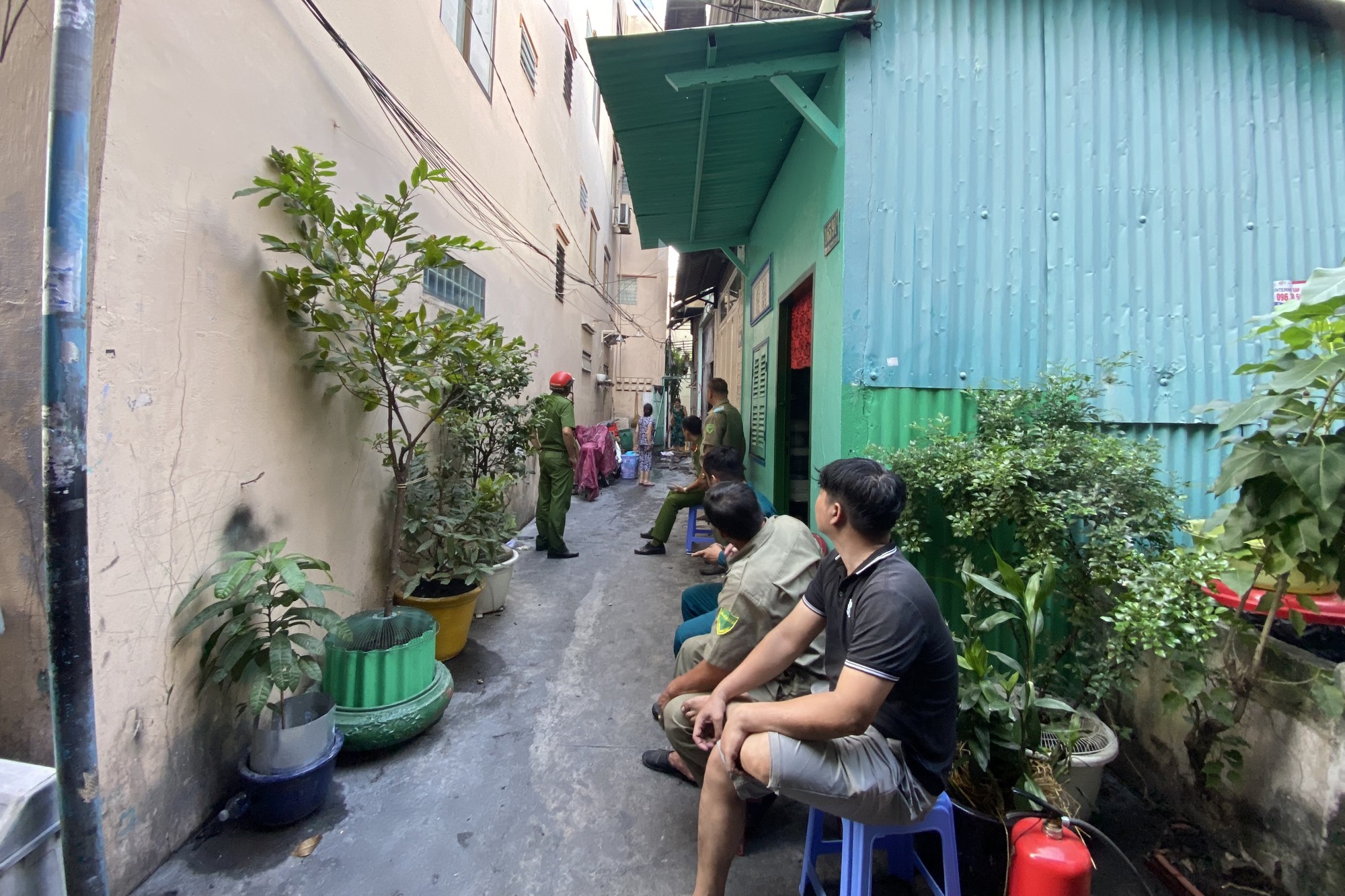 b&eacute; g&aacute;i 8 tuổi